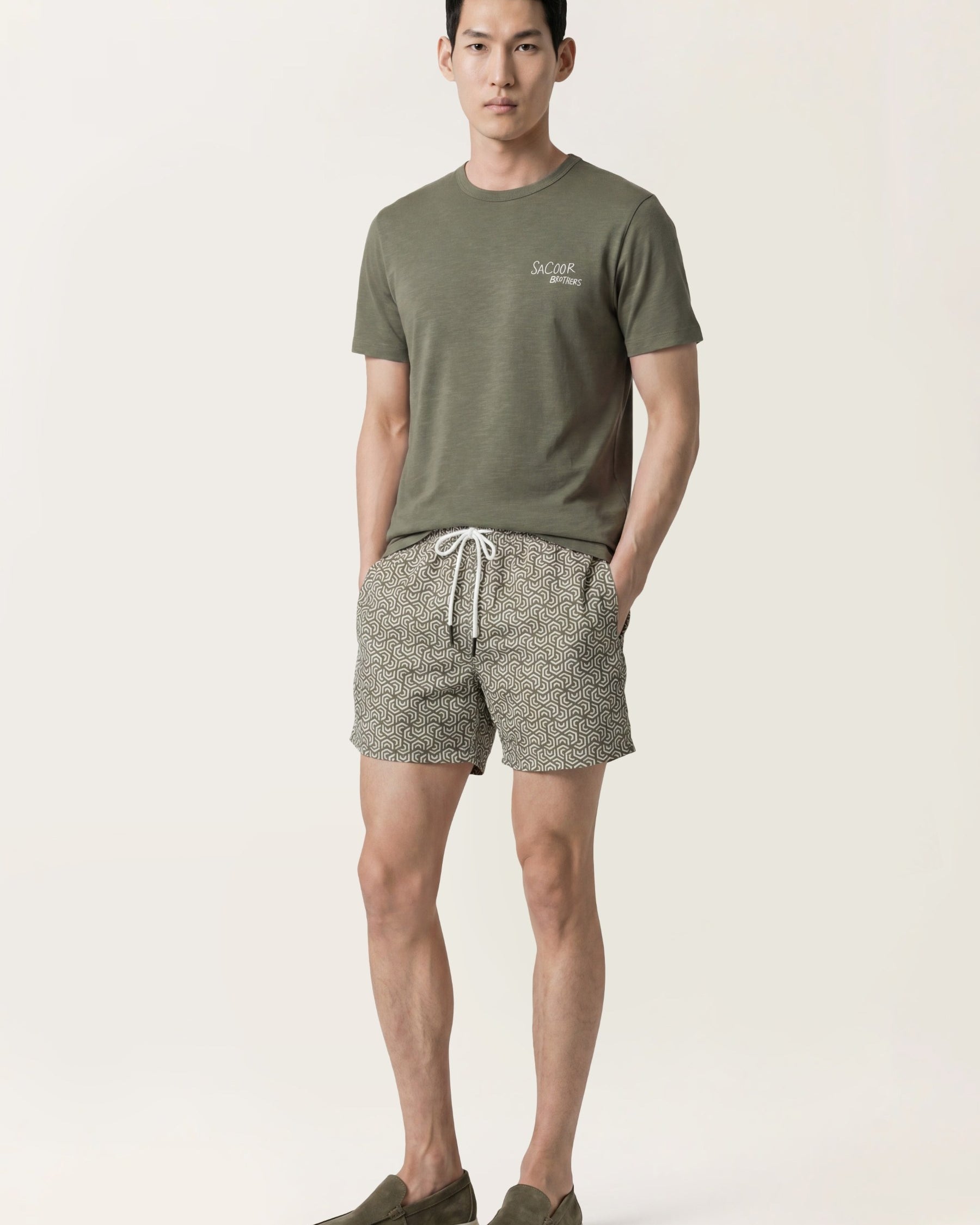 Khaki Claro (AI)