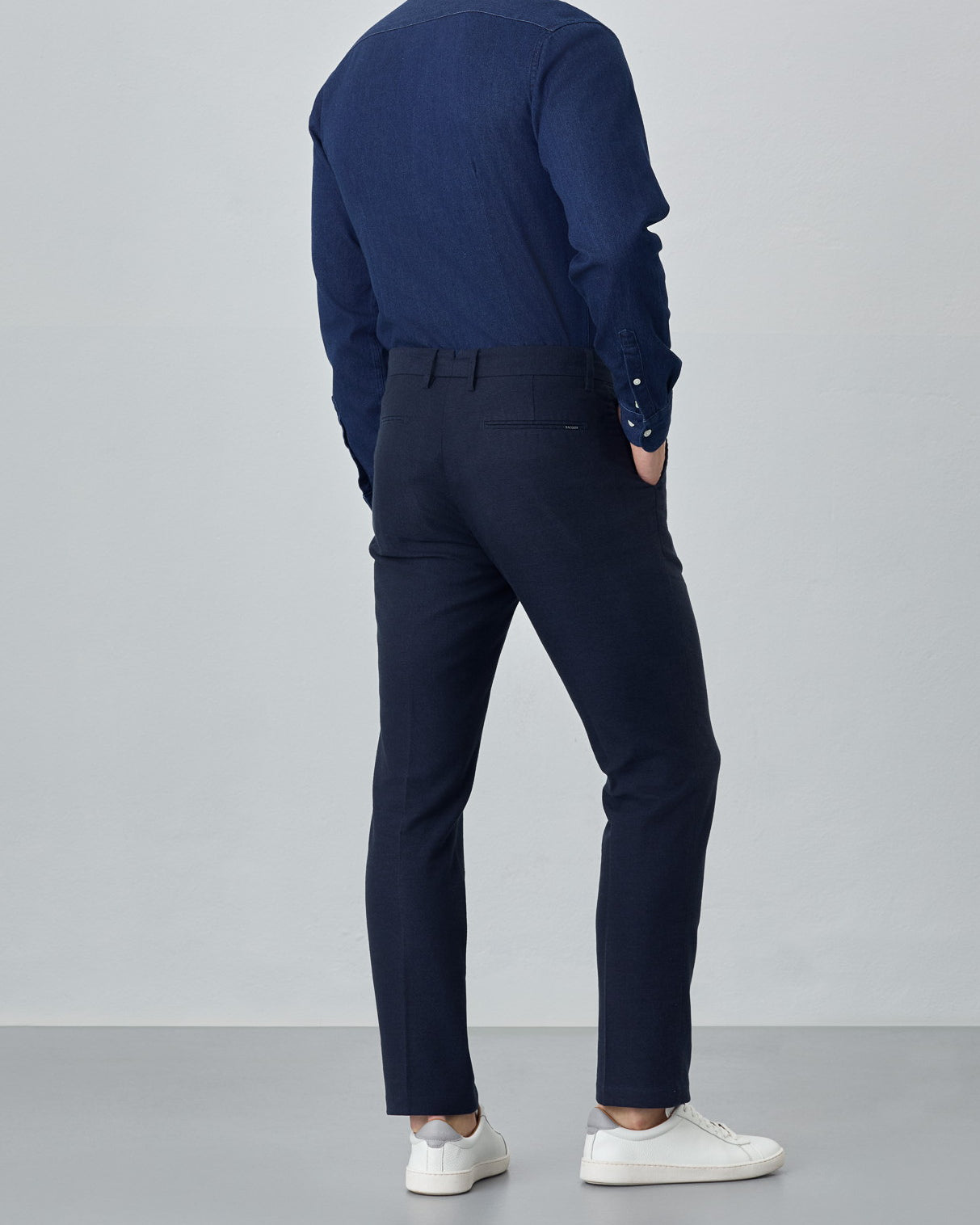 Azul Escuro