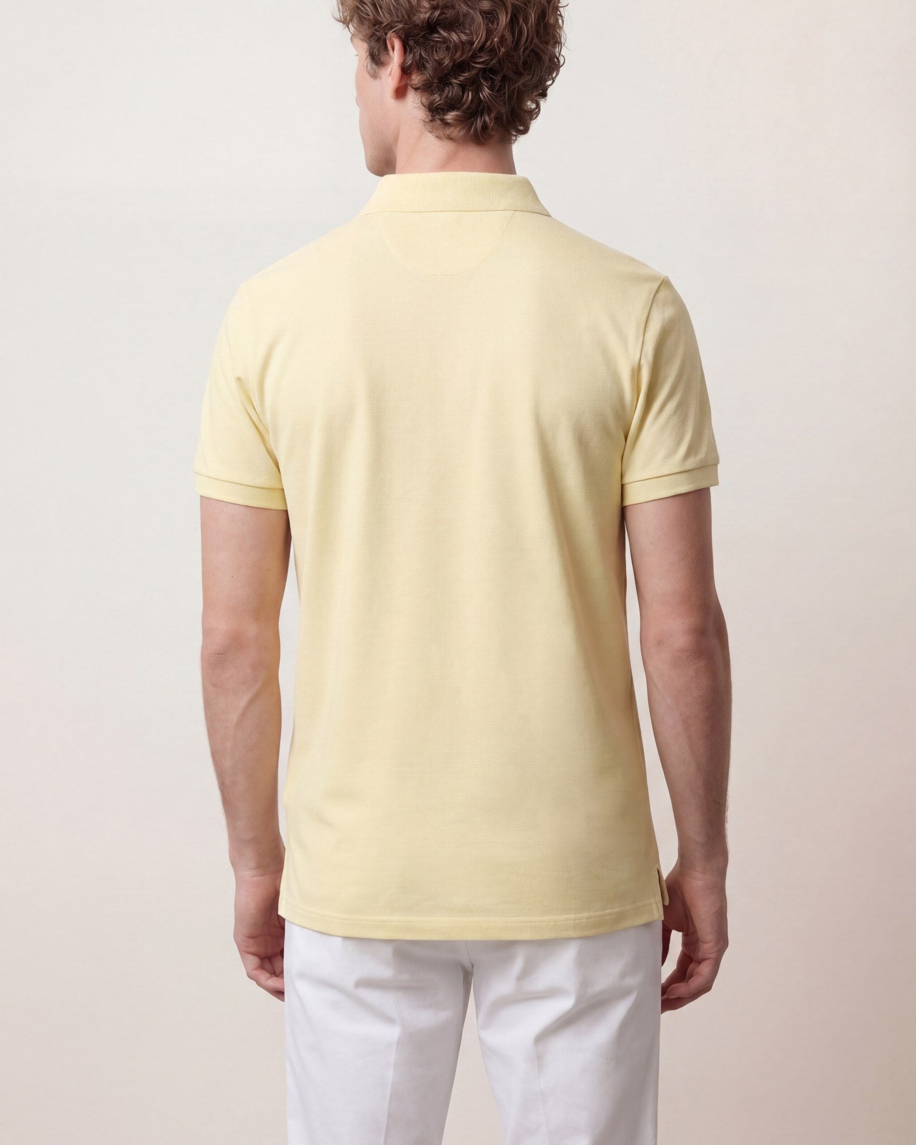 Amarelo Claro (AI)