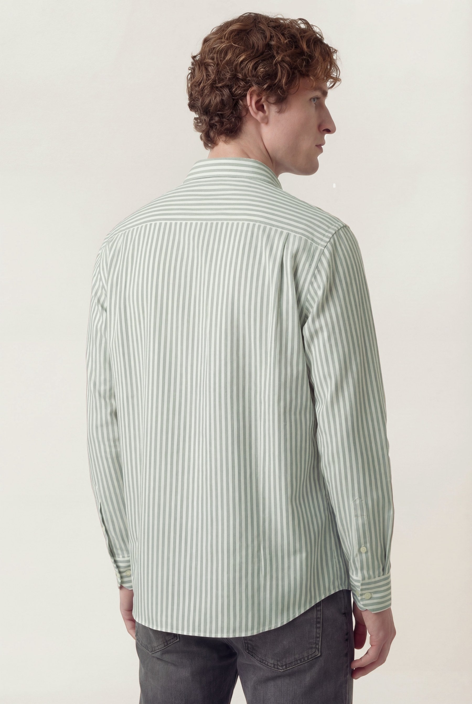 Khaki (AI)