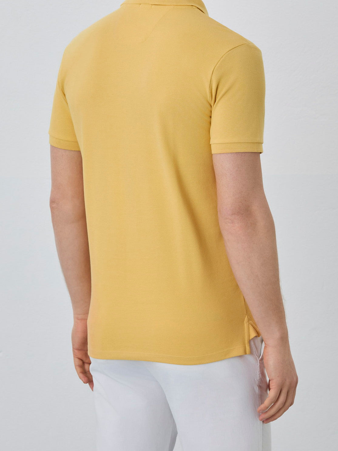 Amarelo