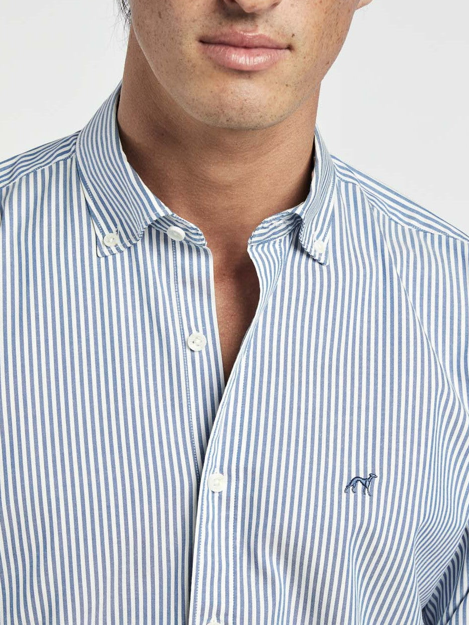 Azul Escuro