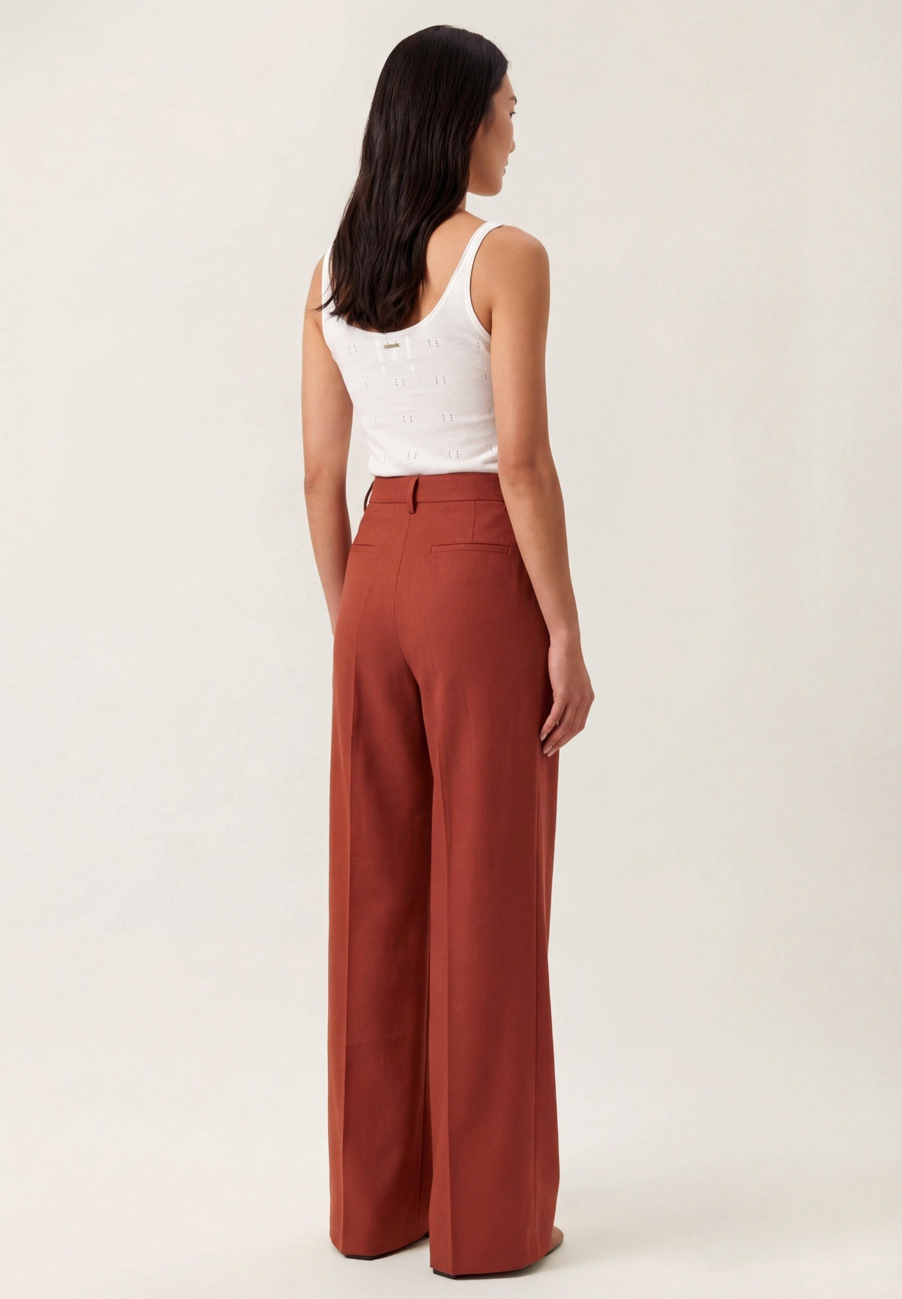 Vermelho Escuro (AI)