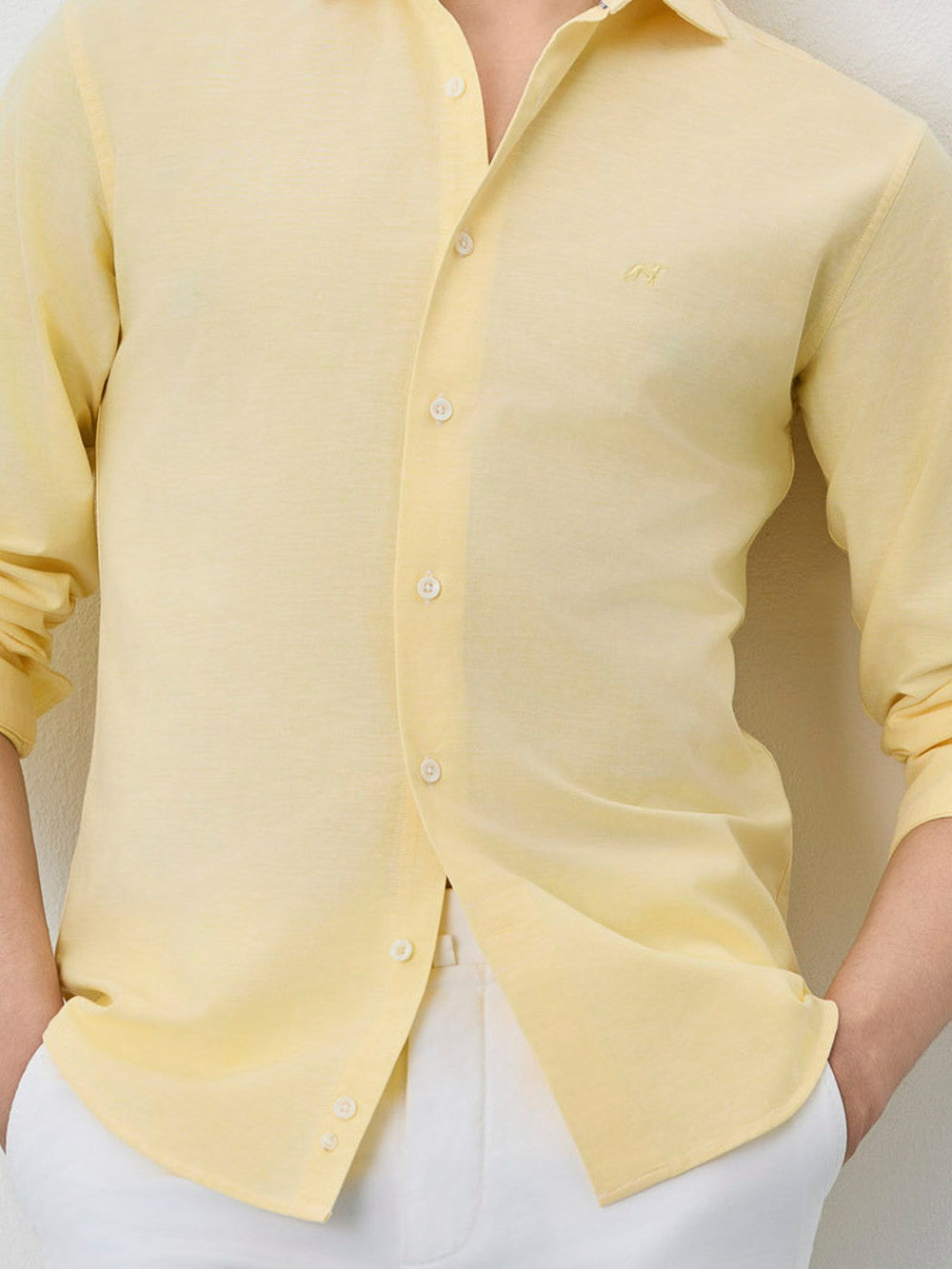 Amarelo