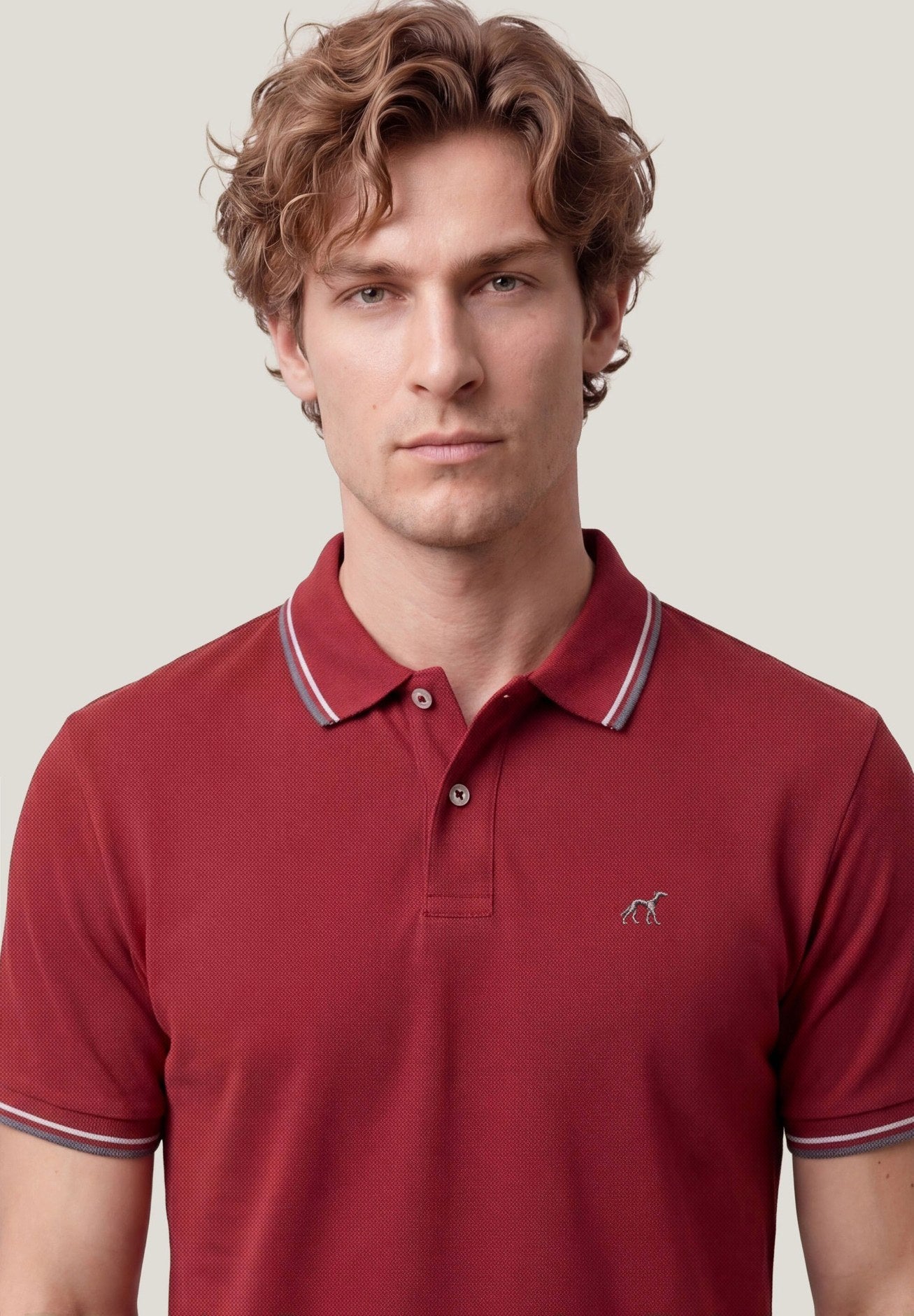 Vermelho Escuro (AI)