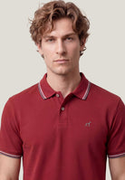 Vermelho Escuro (AI)
