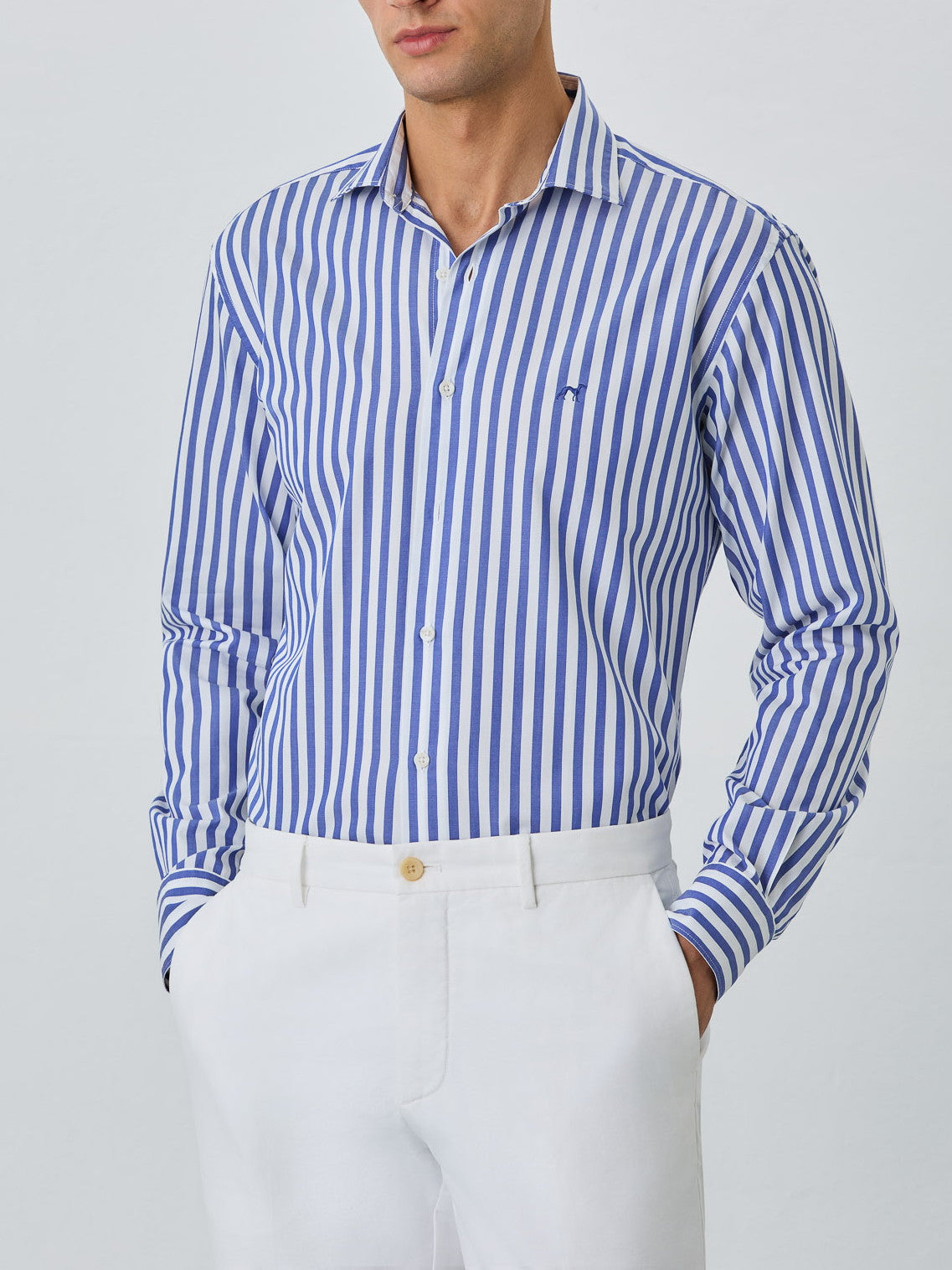 Azul Escuro