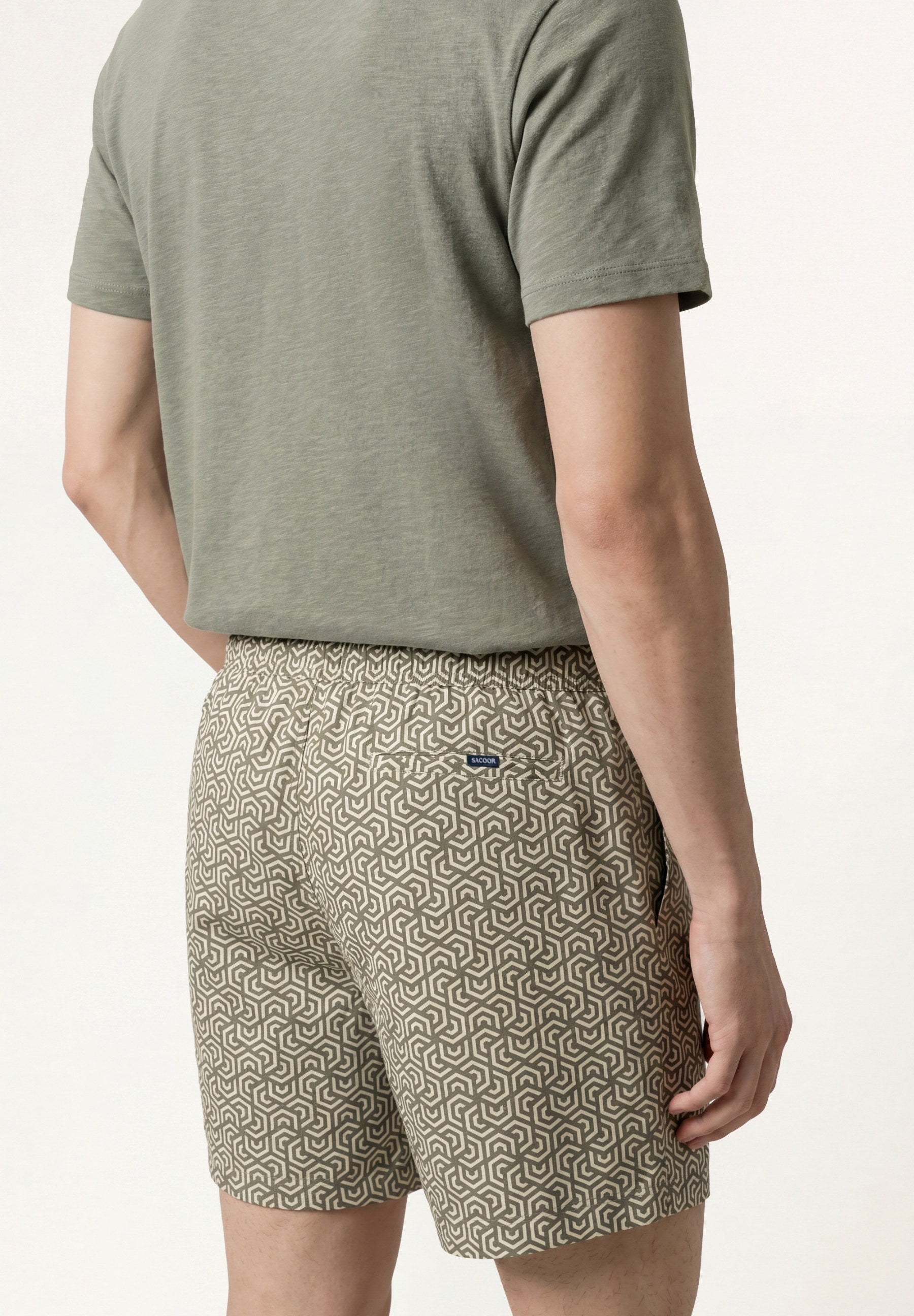 Khaki Claro (AI)